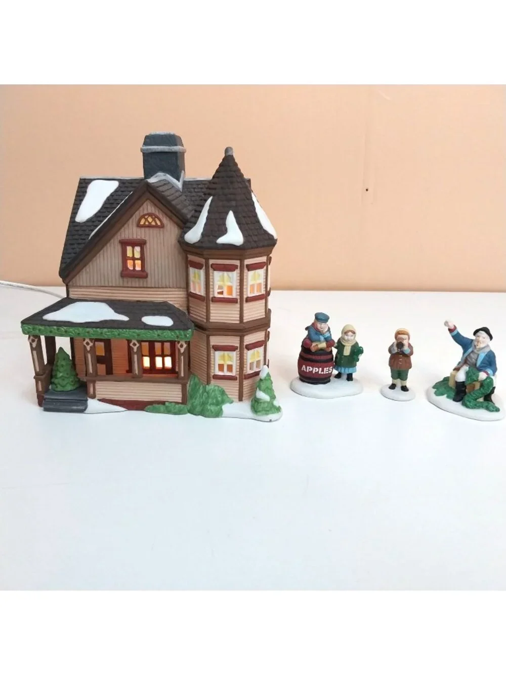 Department 56 The Old Man And The Sea 5655-3 & Thomas T. Julian House 5657-0